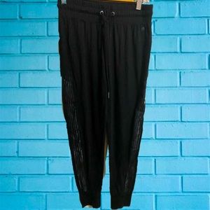 Black splendid joggers